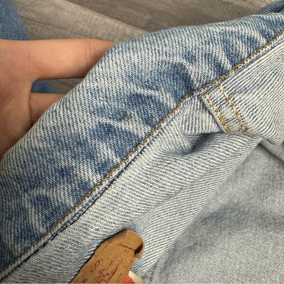 Vintage Levis Jean Denim Trucker Denim Jacket Light Wash - Picture 9 of 9